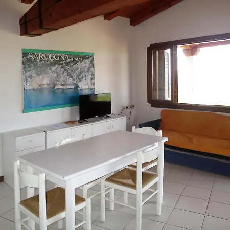 Locazione Turistica Villette Coda Cavallo - Teo390 Appartement